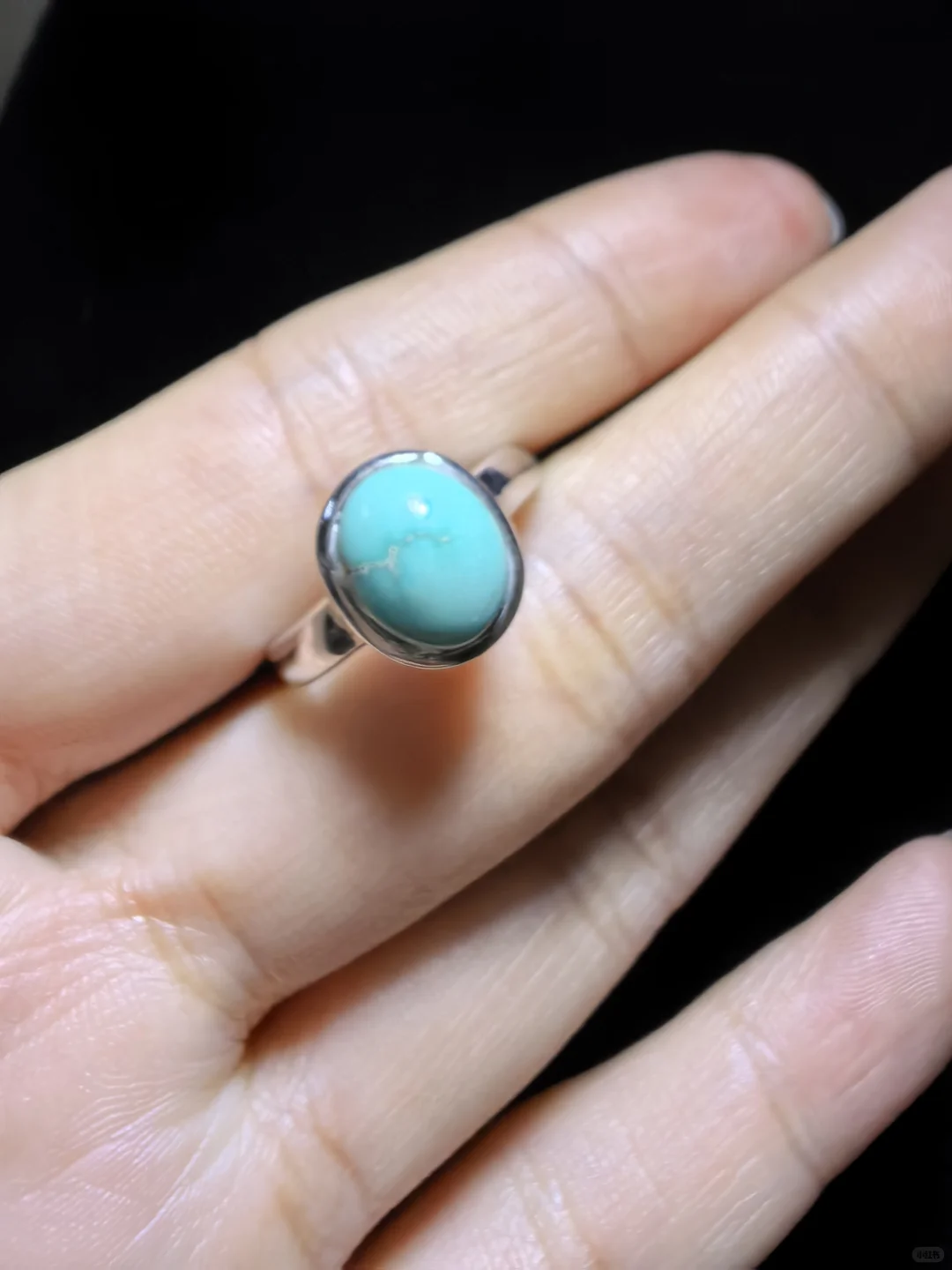 纯天然原矿绿松石高瓷蓝女戒，清新淡雅，精