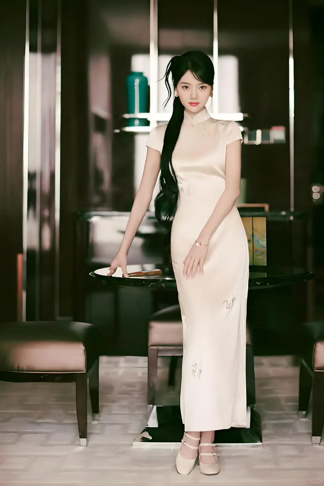 被女明星的中式旗袍穿搭狠狠拿捏了👍