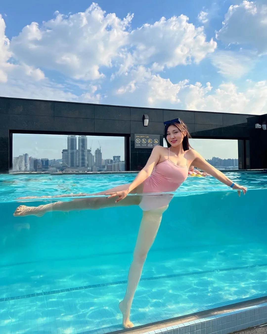 挑战水下芭蕾啦～～～