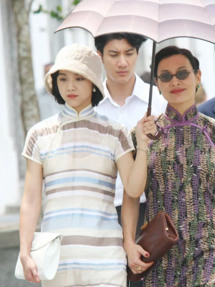 《色｜戒》汤唯和她的 27 套旗袍