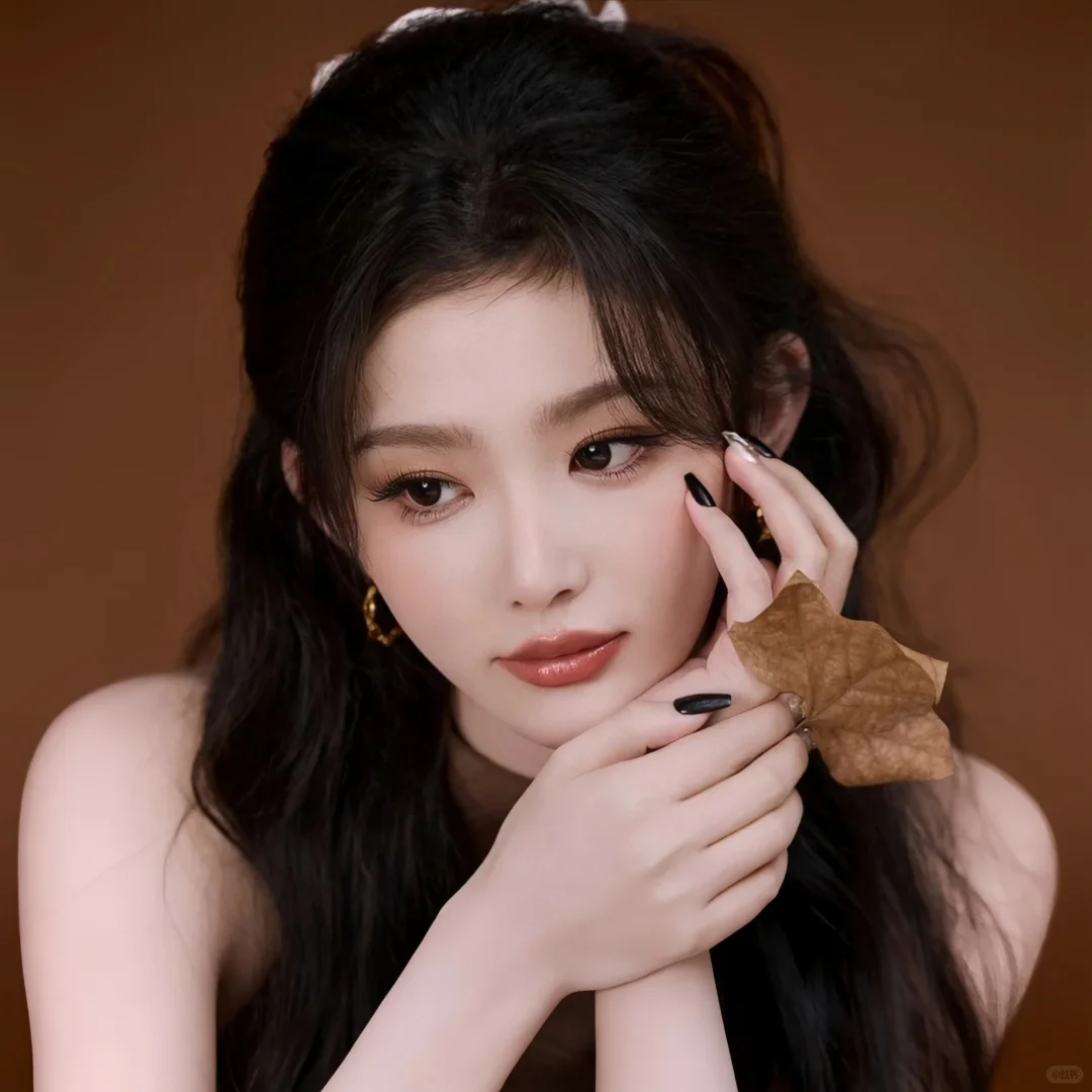 𝑾𝒆𝑪𝒉𝒂𝒕女头 | 孔雪儿