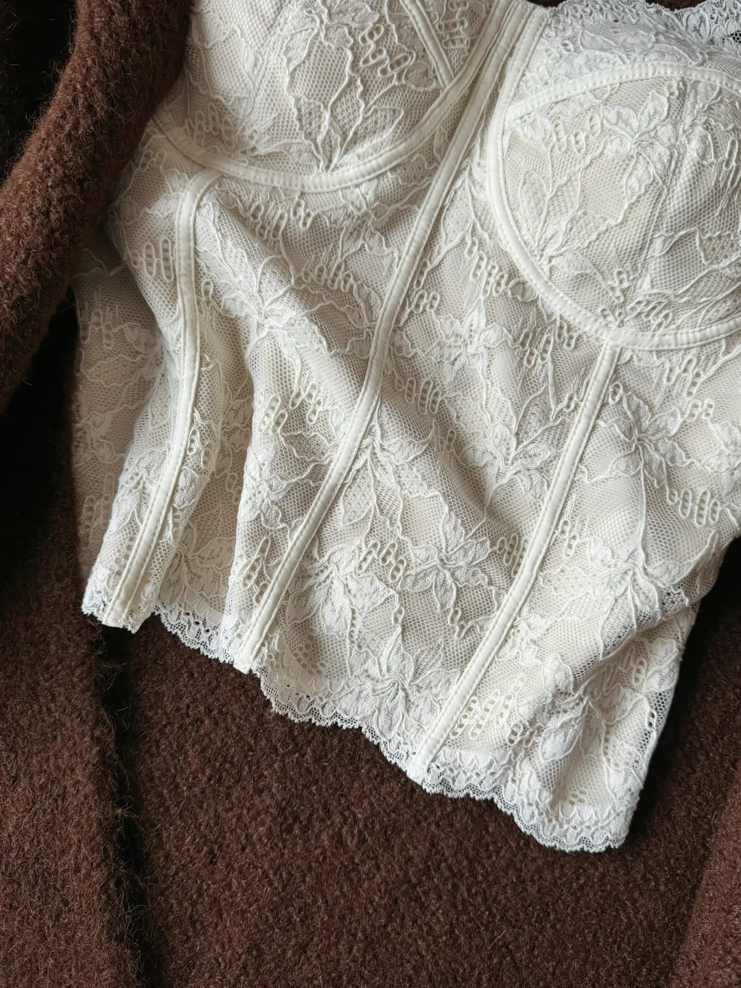 秋天内搭都给我选加绒蕾丝背心！