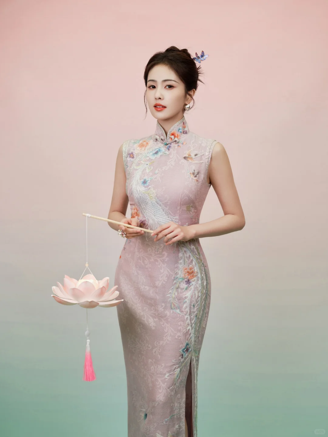 被女明星的中式旗袍穿搭狠狠拿捏了👍