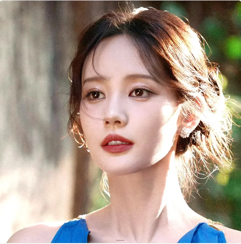 挑战发一百位女明星神图17(李一桐)