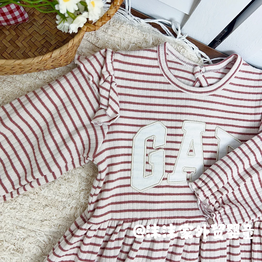 是女🦢喜欢的飞飞袖小裙子呀！