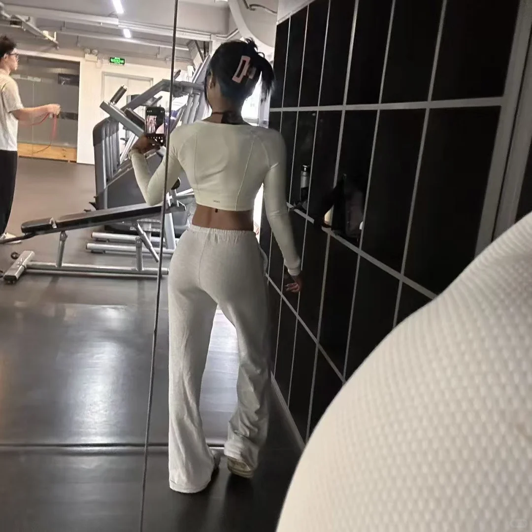 aimn这件太有白女穿搭那味儿了