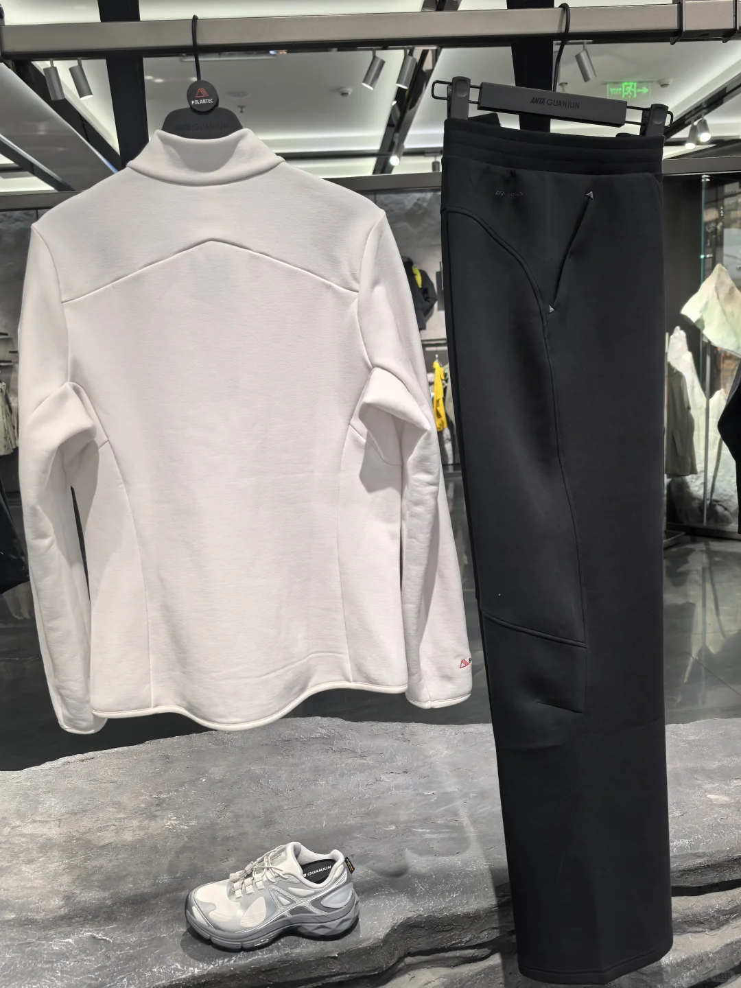 保暖运动套装来啦～