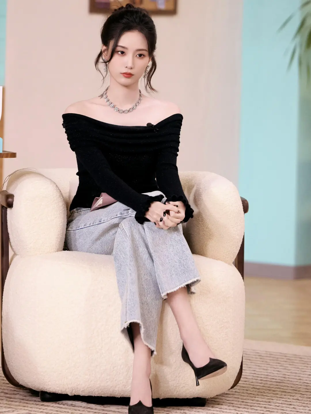 [美女简介＆绝美图片18张-徐艺洋]