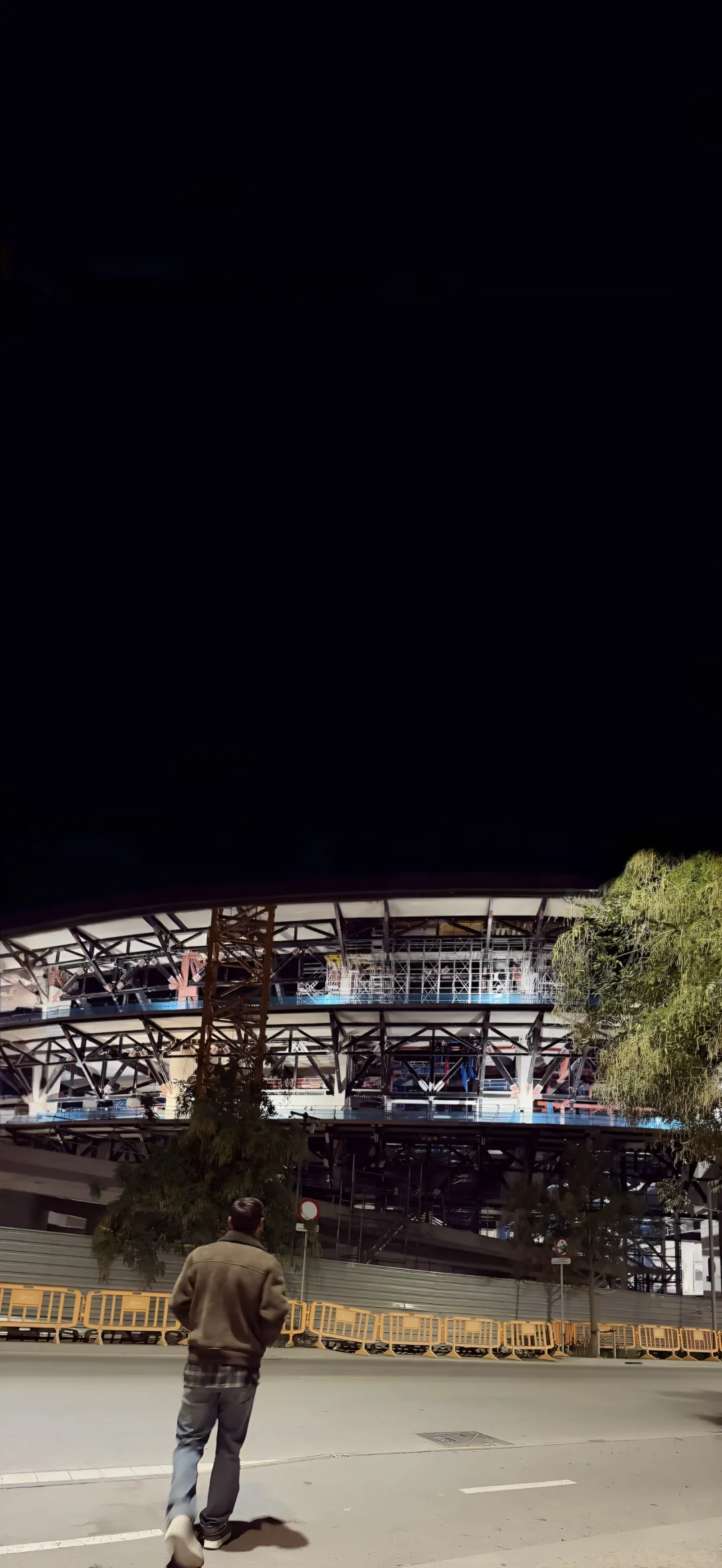 一组壁纸｜梅西｜夜访诺坎普（电脑壁纸）