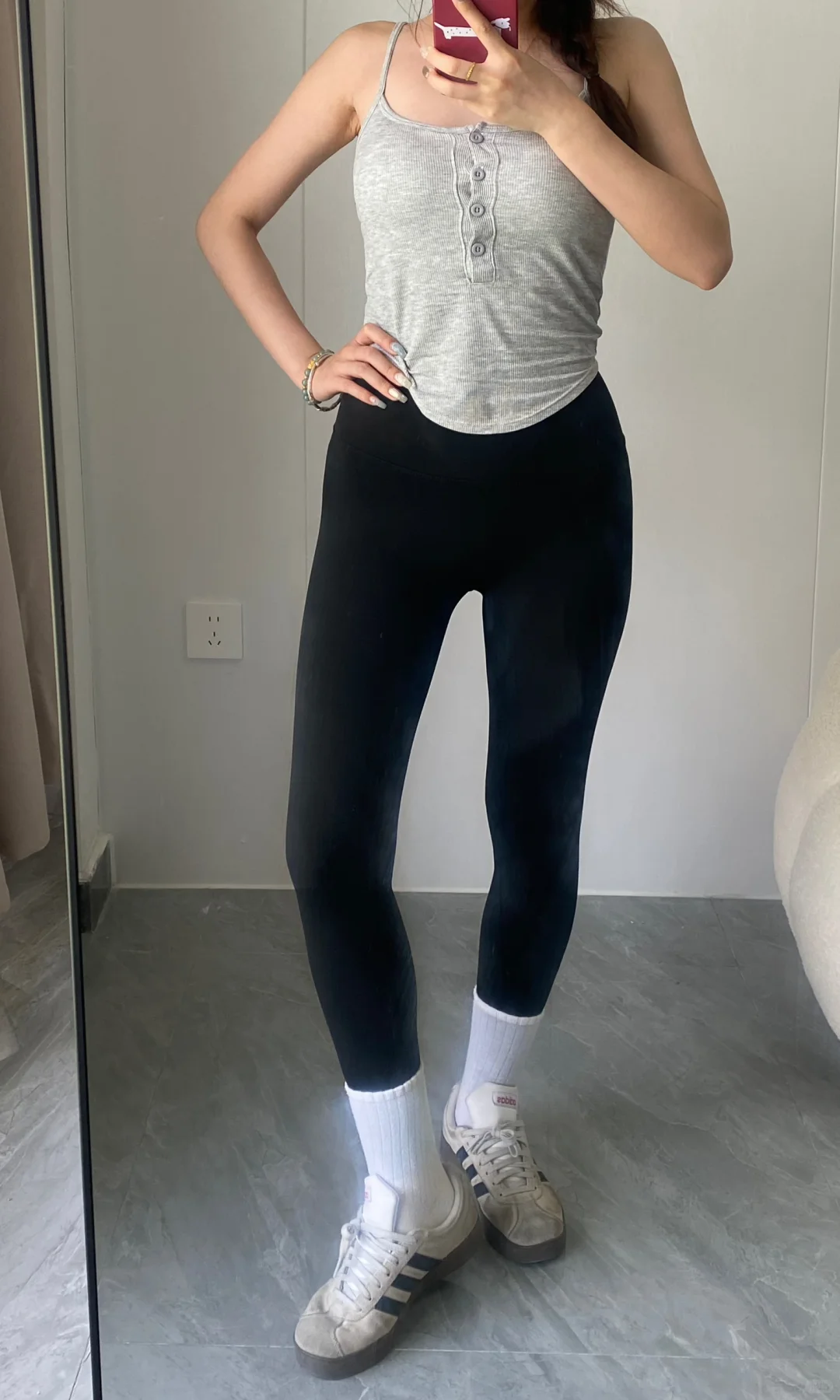 谁懂！肉肉腿穿这条鲨鱼裤也太显瘦了吧！！！