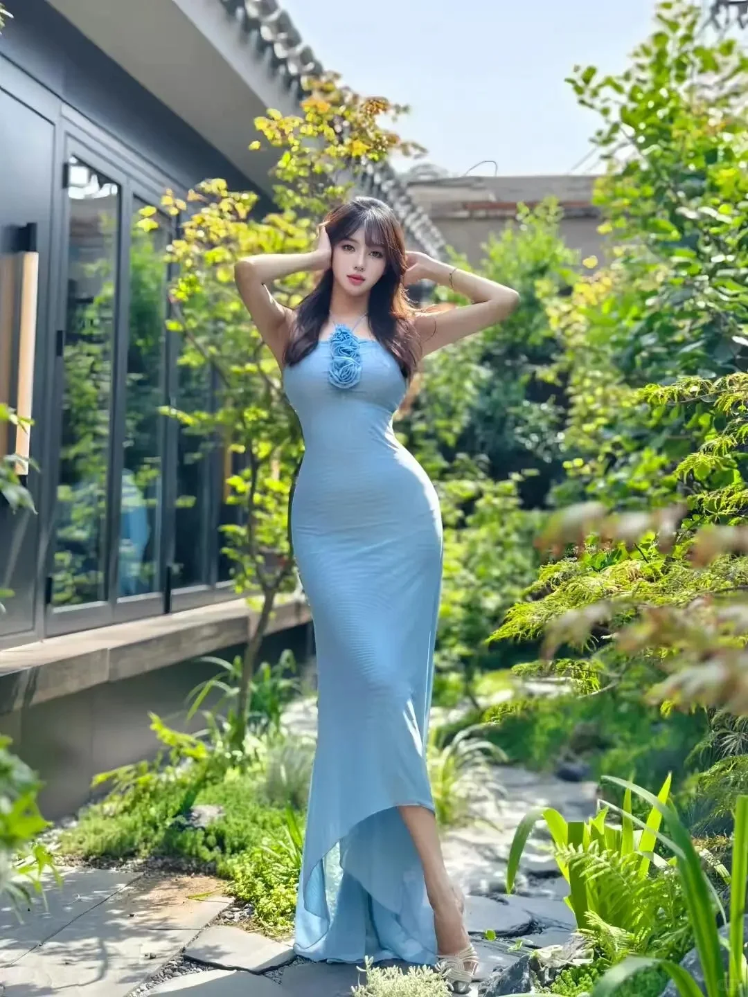 美女7色薄丝+175 大长腿，百变风情，干练妩