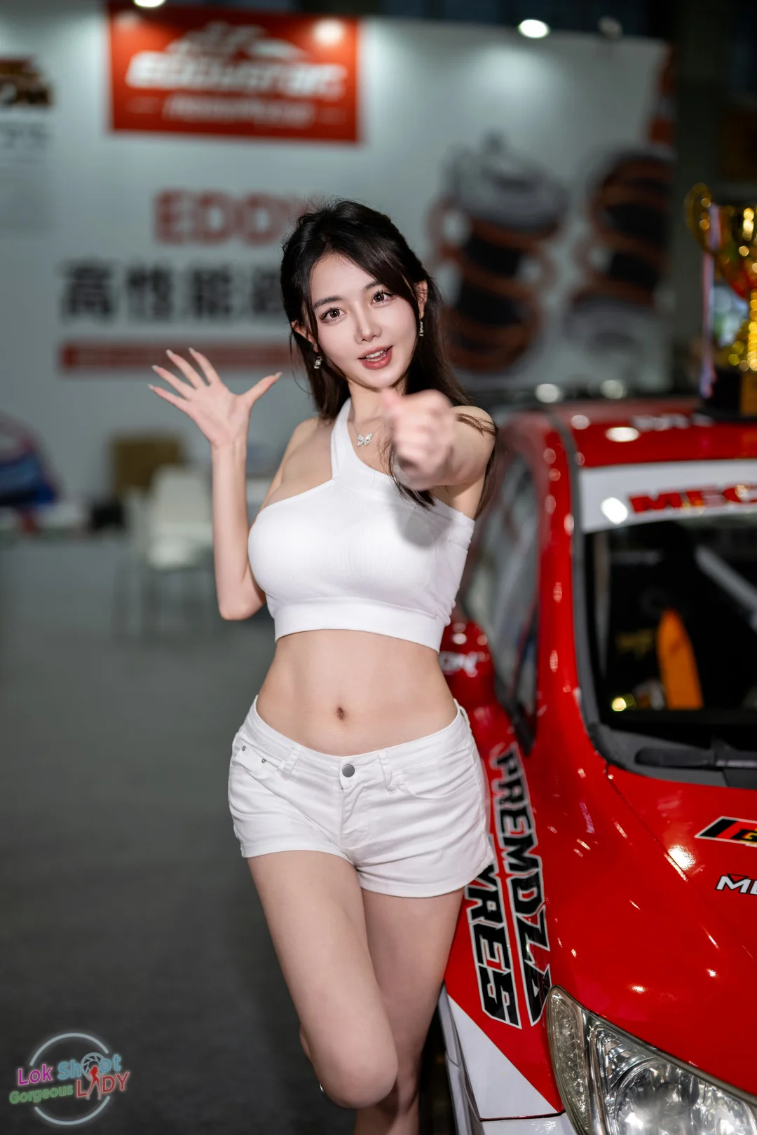 身材健美的君雅