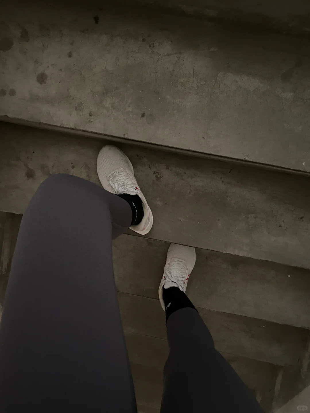 爬楼梯真暴汗啊！