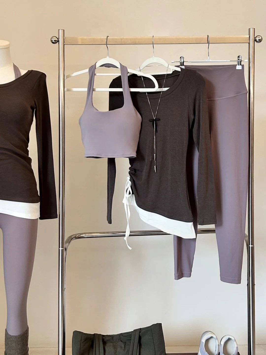 真的好喜欢这套！！！可以直接穿着上普拉提课