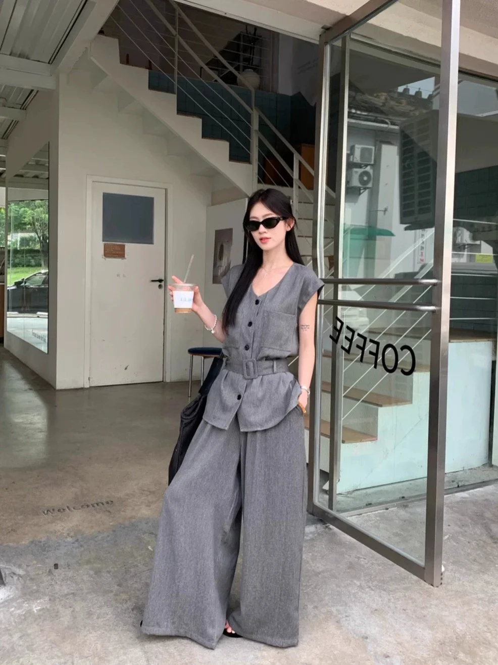 休闲松弛感穿搭来咯！！！气场全开