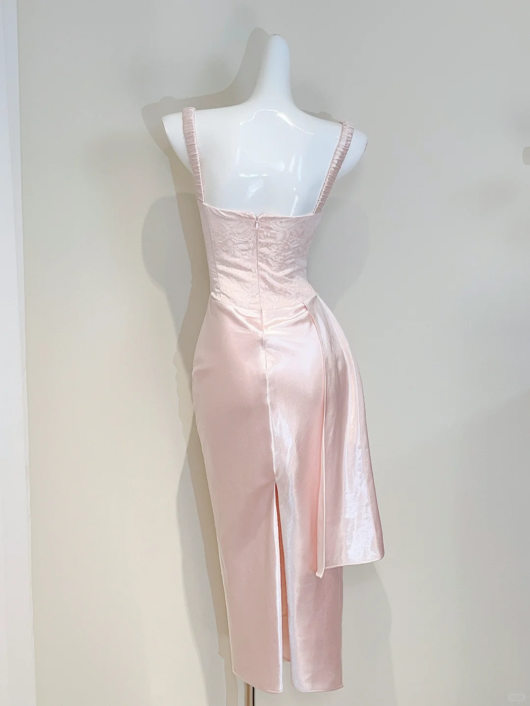 10.30 瑞拉的裙摆