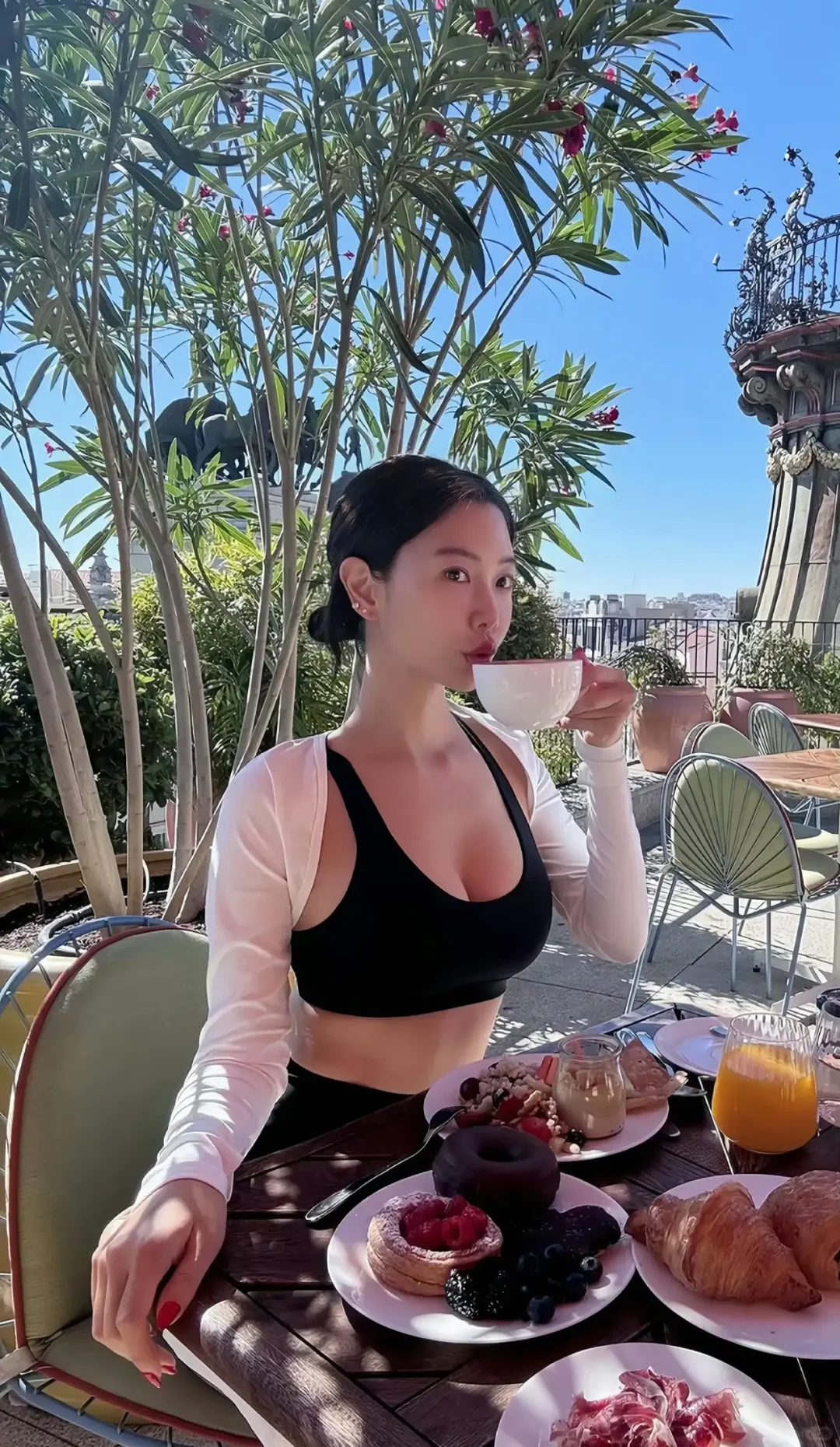 克拉拉｜这逆天身材比例太绝了！！❤️❤️