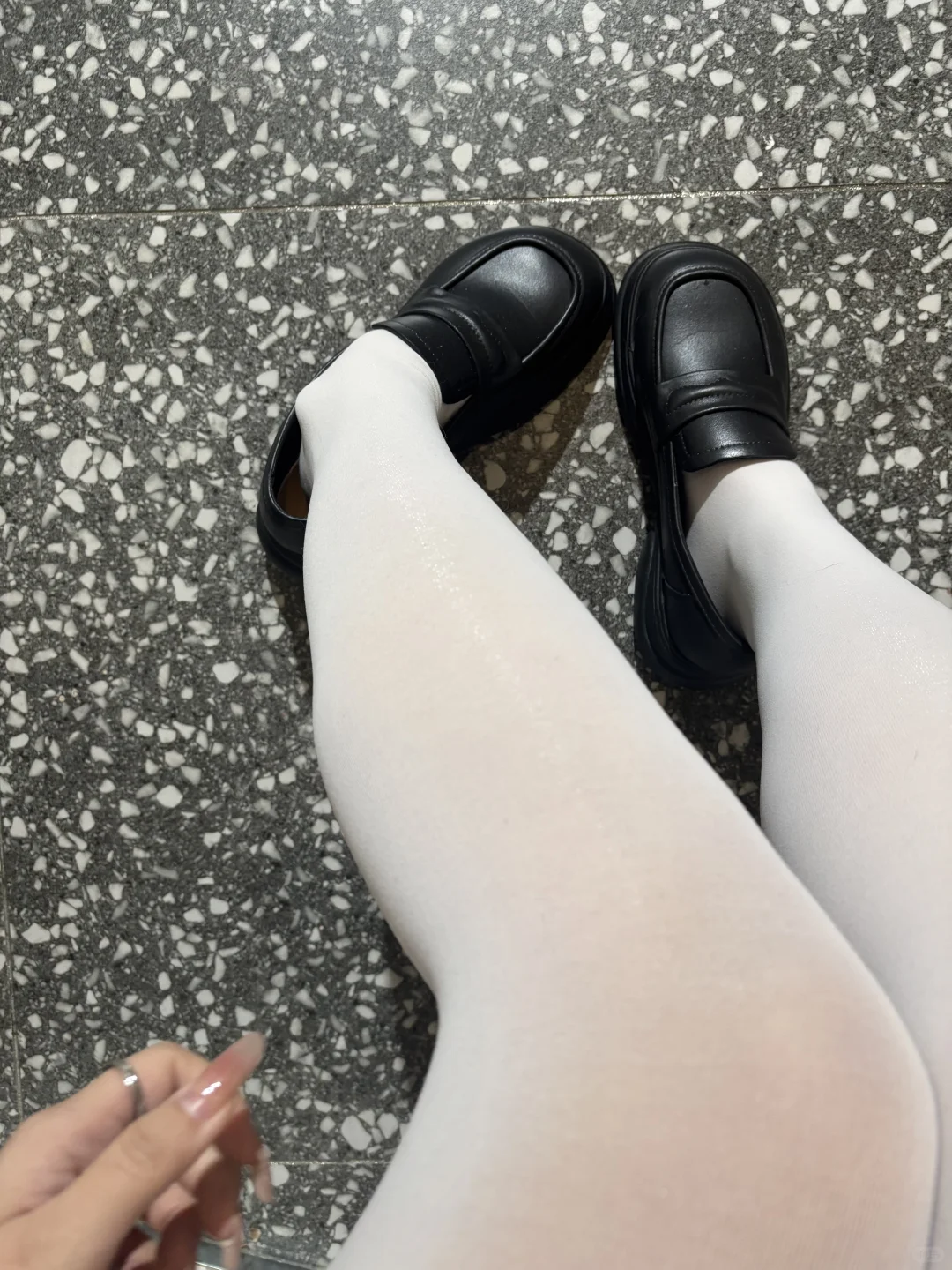 谁懂！白连裤袜+JK直接嫩回高中生👧