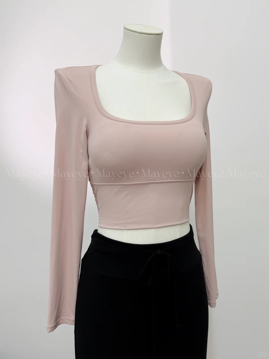 软乎乎瑜伽服！方领露背还不用穿内衣