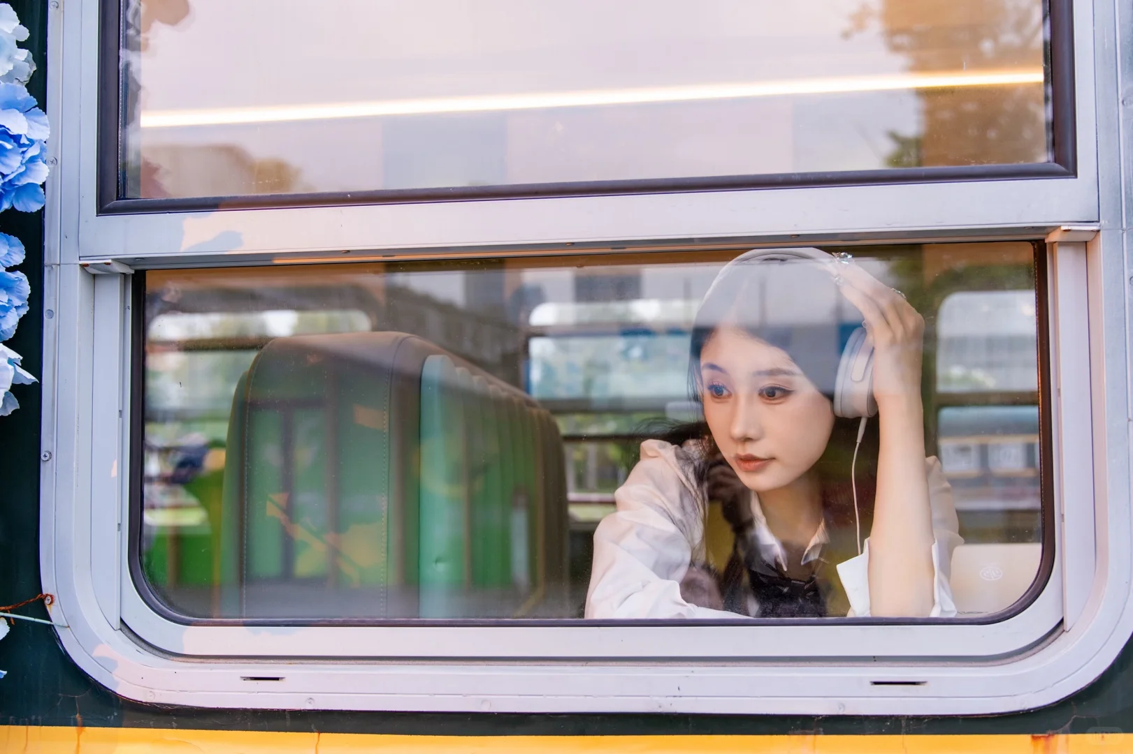 那个穿jk的长发女孩儿