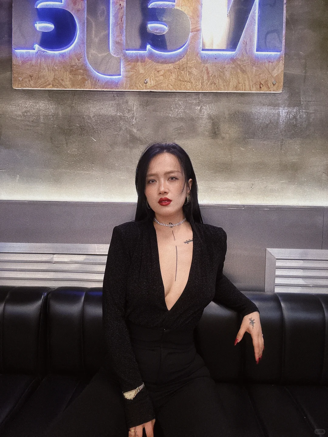 少妇姐姐、微醺的迷离 怎能不爱