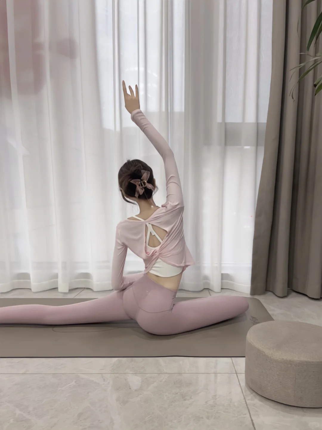 辣妹练瑜伽的快乐谁懂啊~🥰