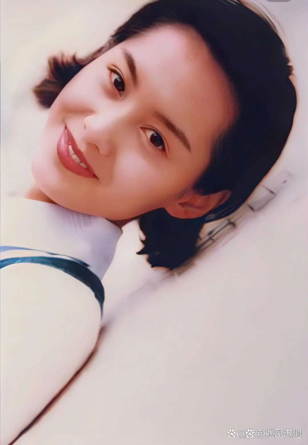 紫霞仙子朱茵：眼含星光的经典美人，用灵动