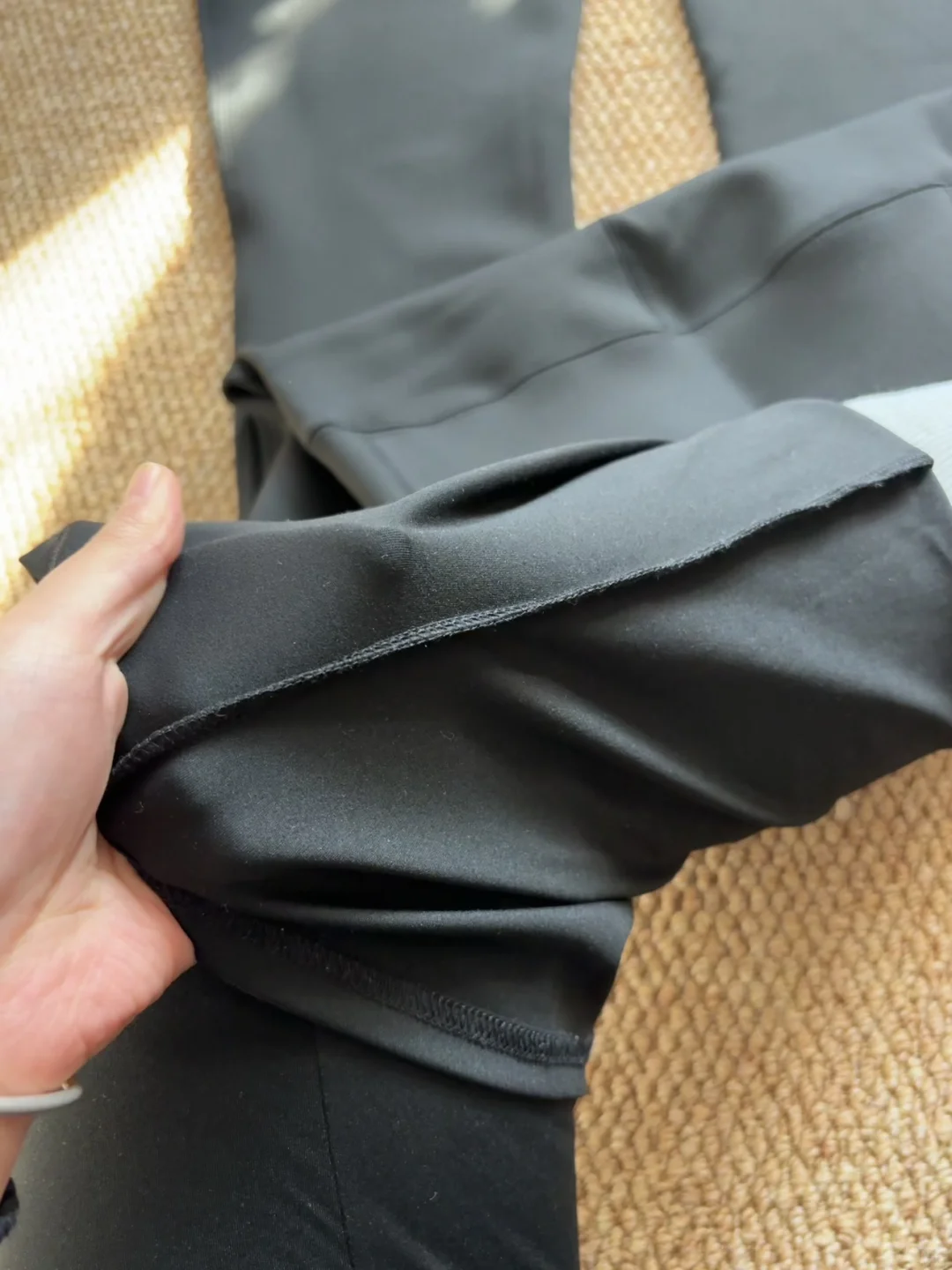 救命！这条微喇瑜伽裤把“扬长避短”焊在身上