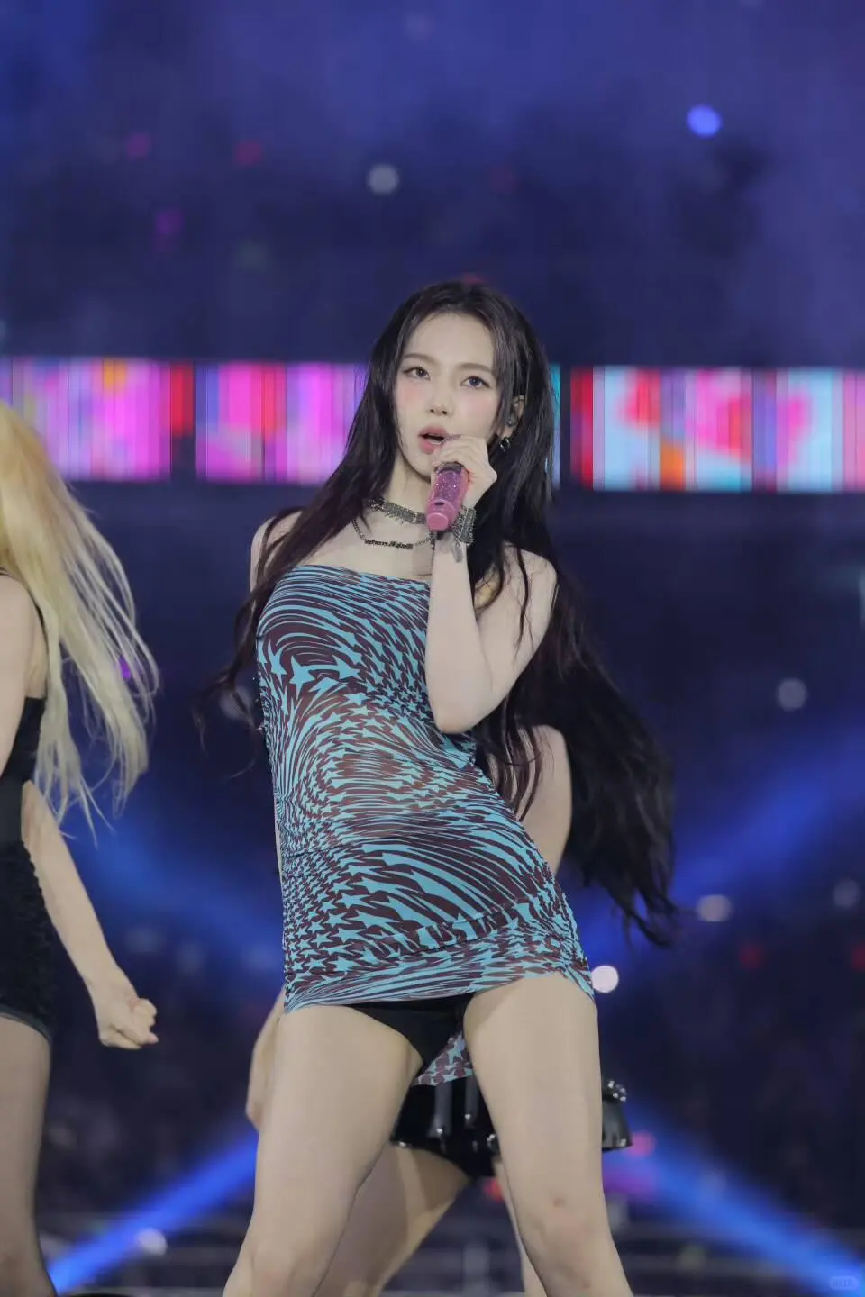 柳智敏 T视包臀短裙 大长腿 ［915P］