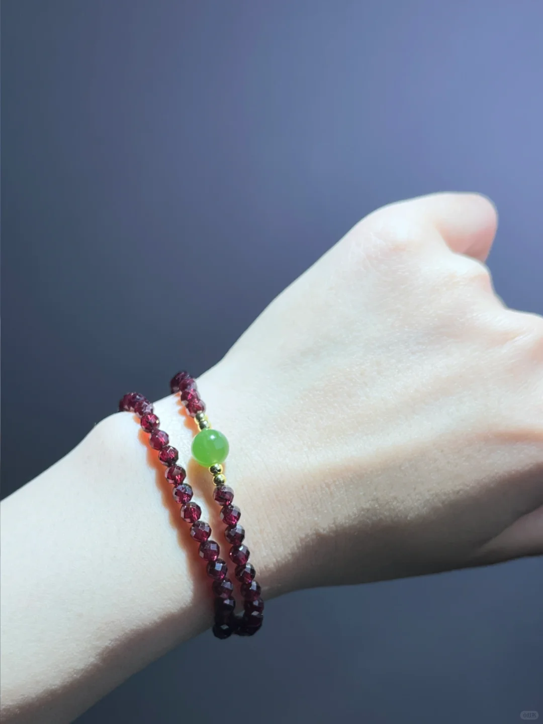 救命！原来这么多女明星（图2-3）都爱戴石榴石