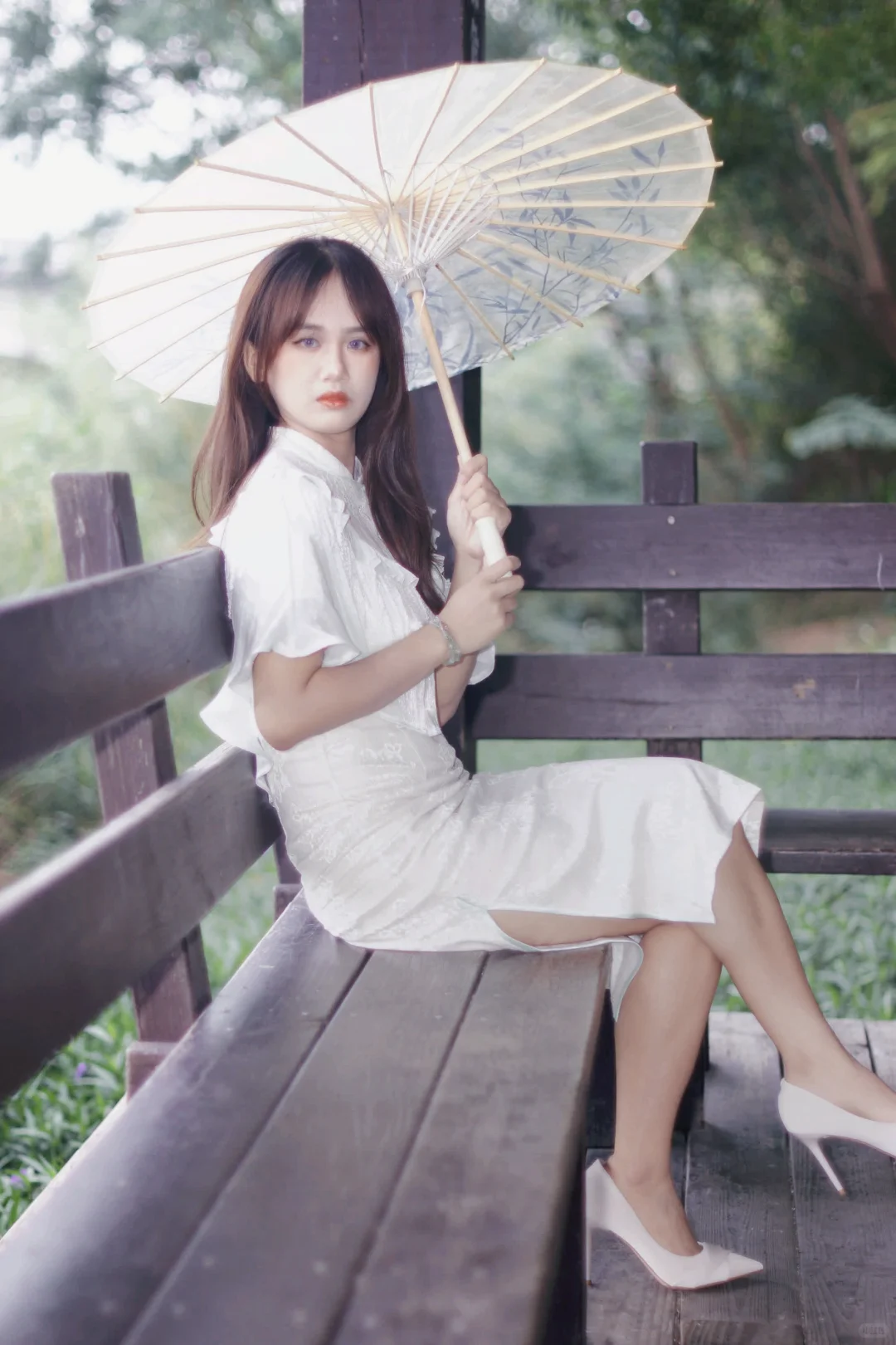 下雨天和旗袍很配(σ≧︎▽︎≦︎)