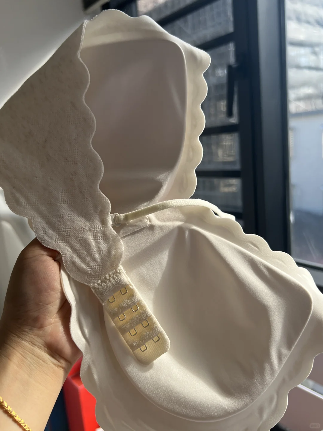 女人！切记每一层都要穿得体面！小胸显圆！