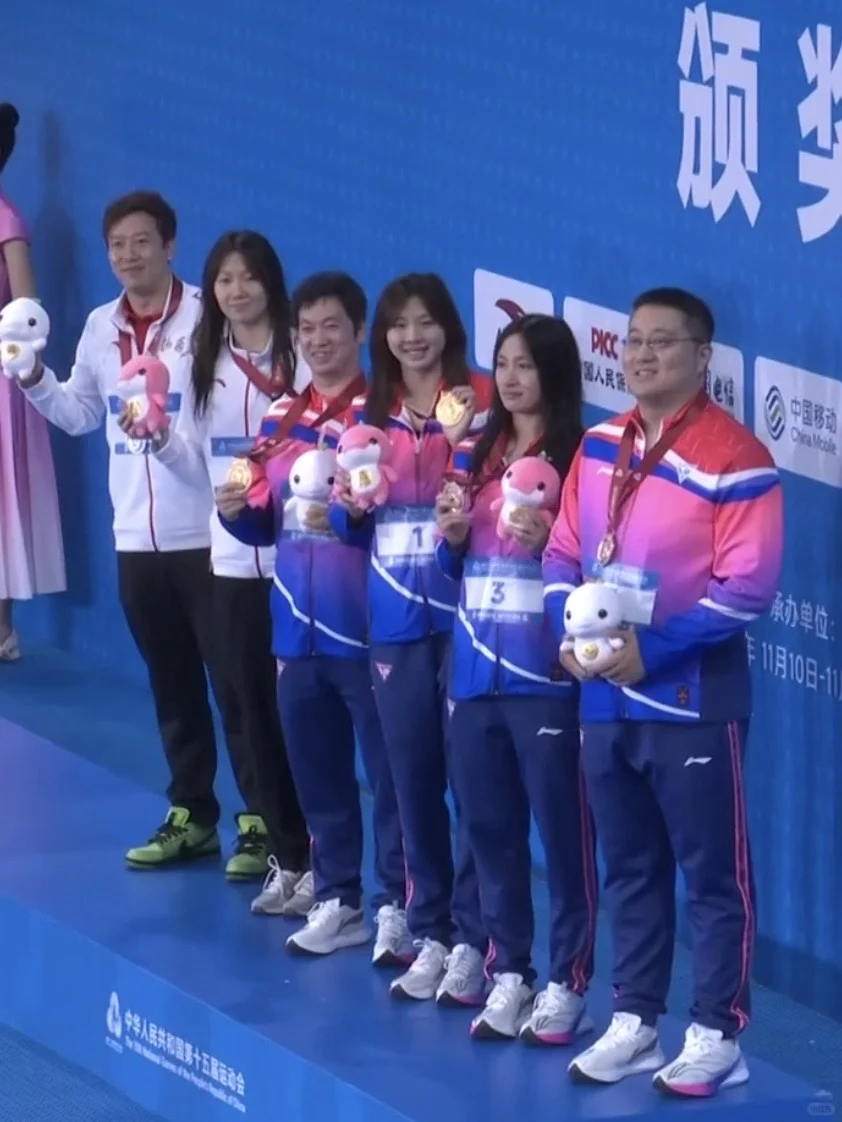 唐钱婷美美哒！