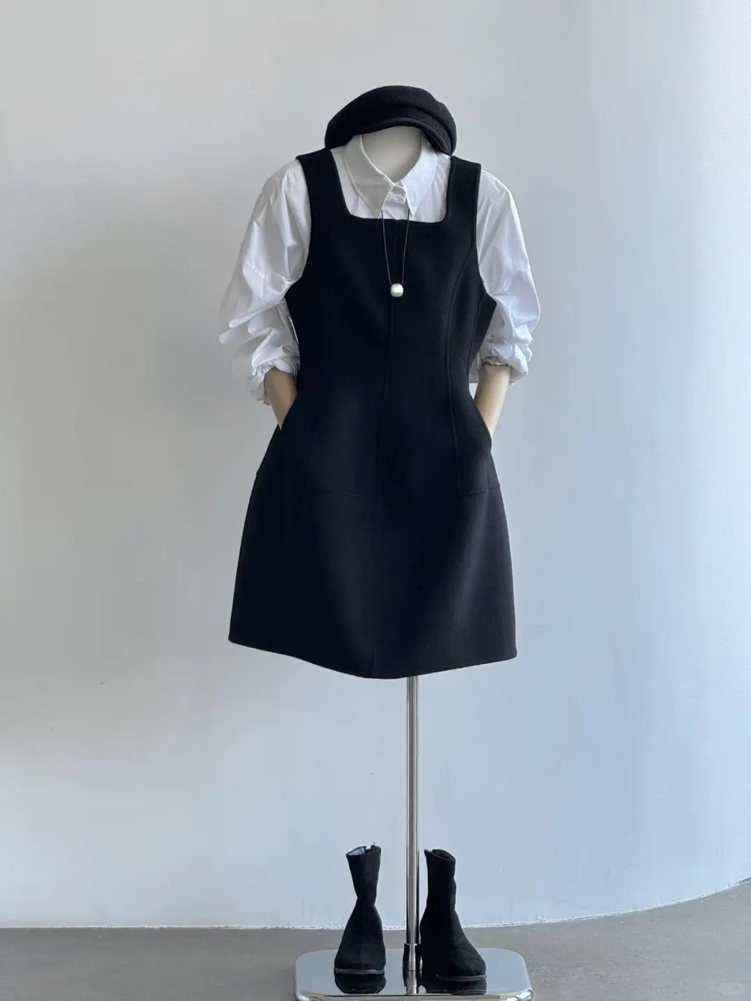 感谢收腰小黑裙🖤盘活了好多内搭