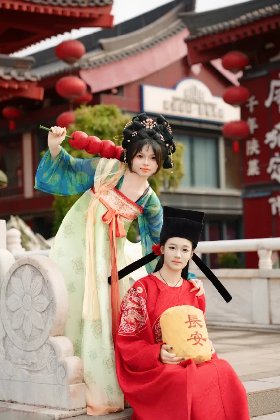 这是西安最好看的女状元，没人反驳吧？