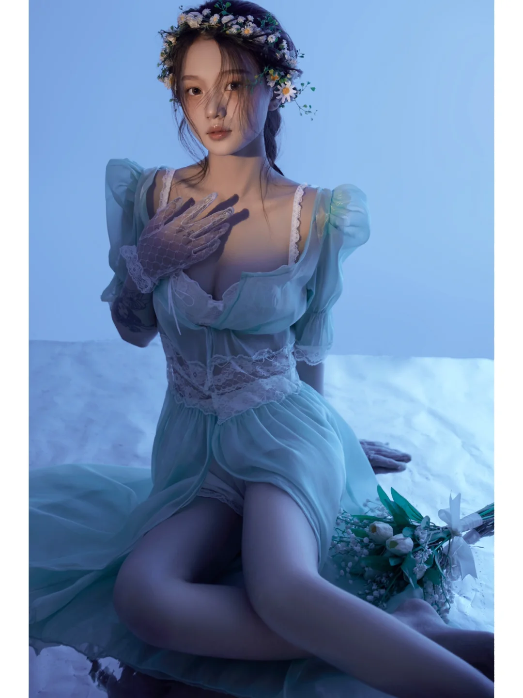 朦胧中的小性感🦋少女私房写真