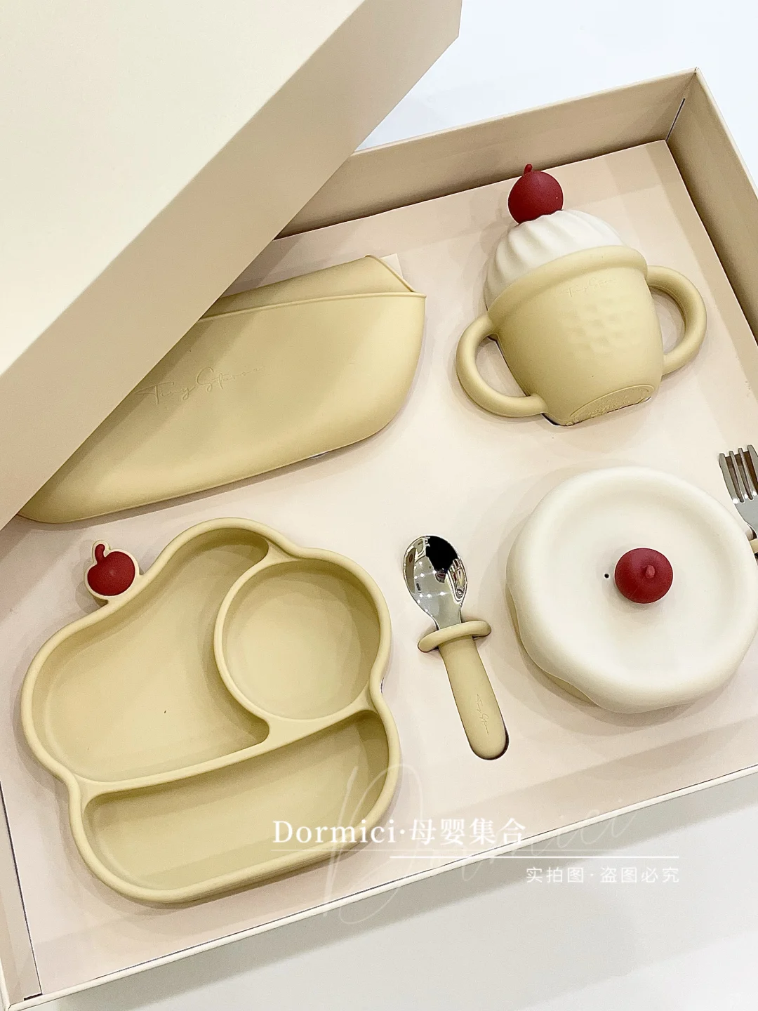 👧🏻✨女宝OOTD｜拼接连衣裙也太好穿啦