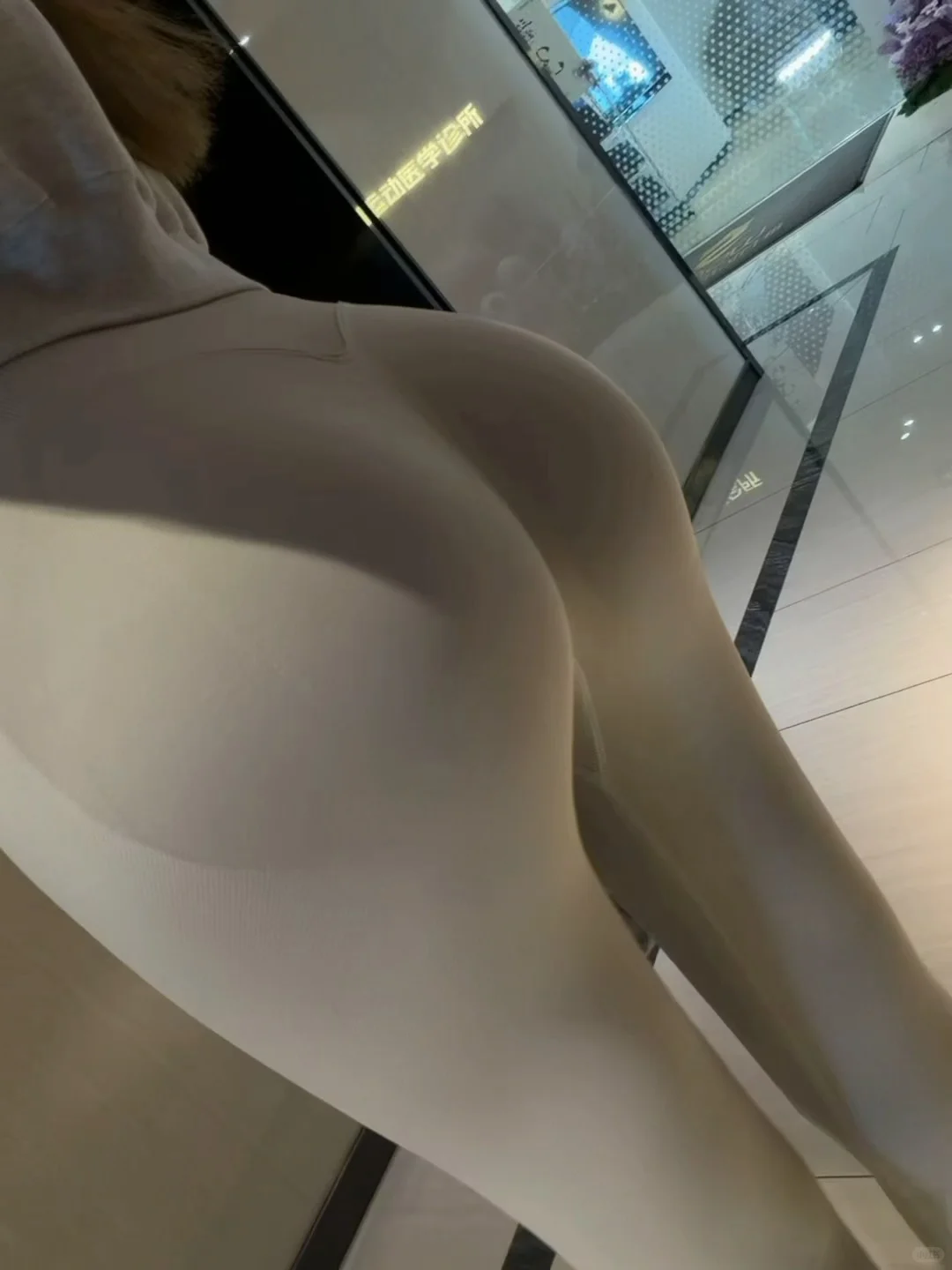 巨好穿的瑜伽裤，尽显腰臀比