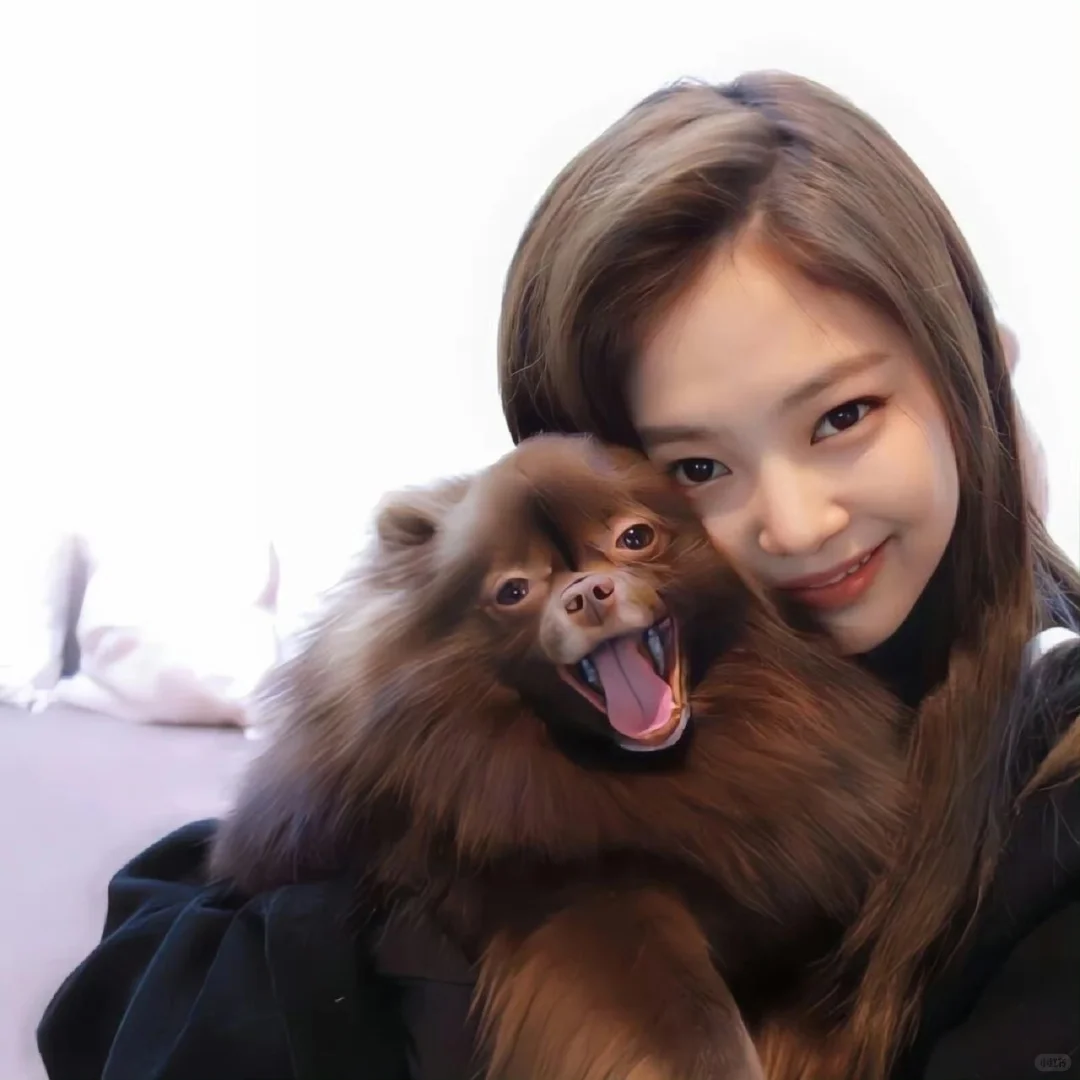 Jnenie 早期素颜头像