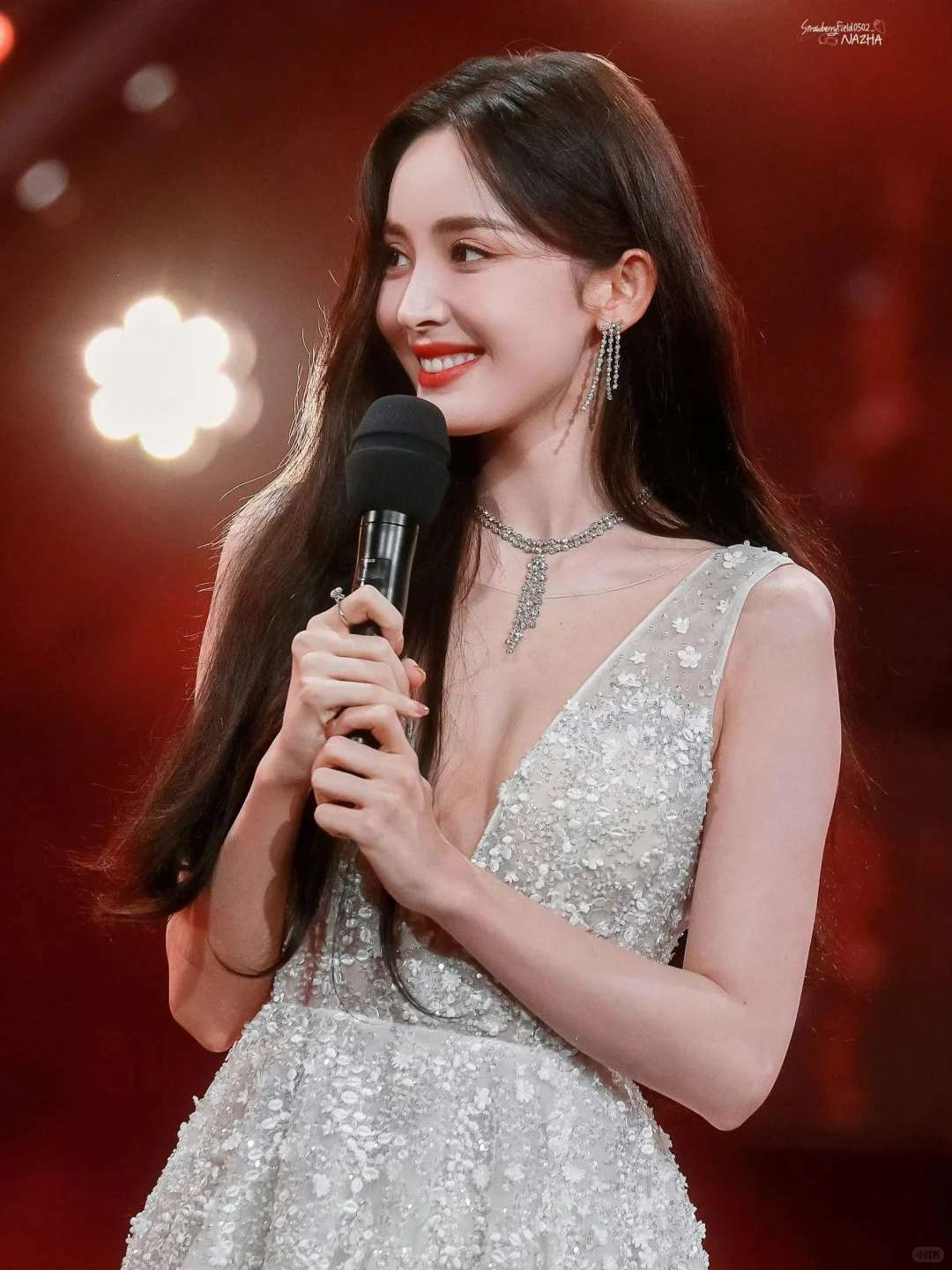 古力娜扎：异域风情的颜值暴击