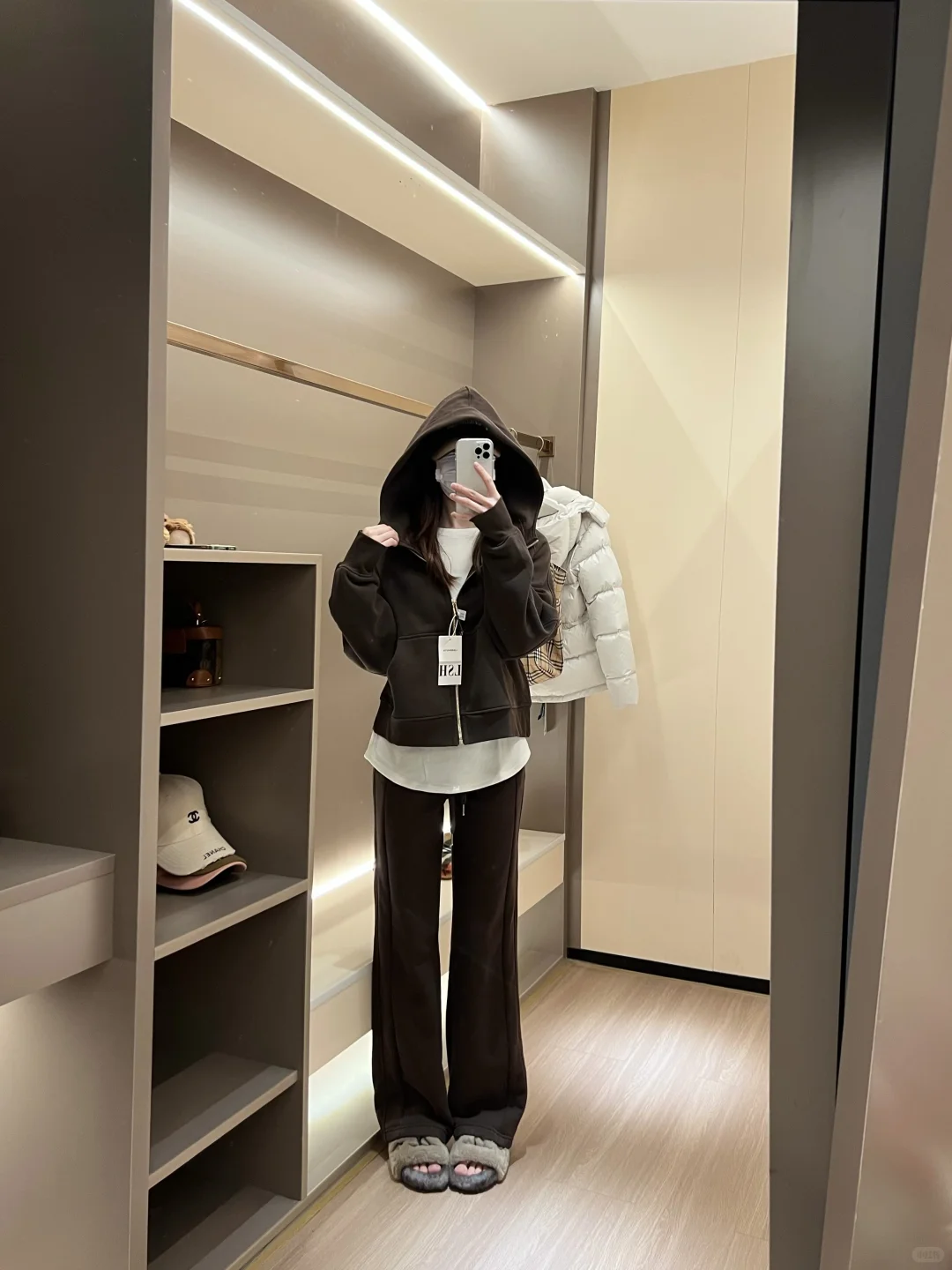 啊啊啊！这套scuba蒸馏咖啡穿搭太好看了😭😭