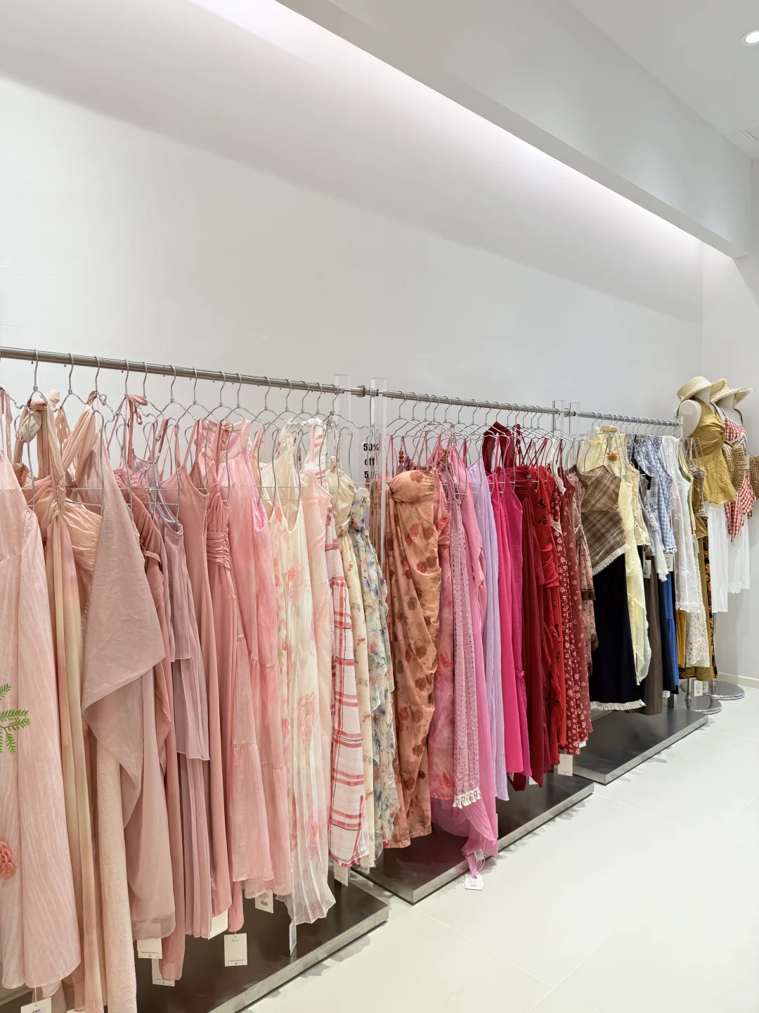 三亚买度假穿搭预算500能搭出3套高级穿搭