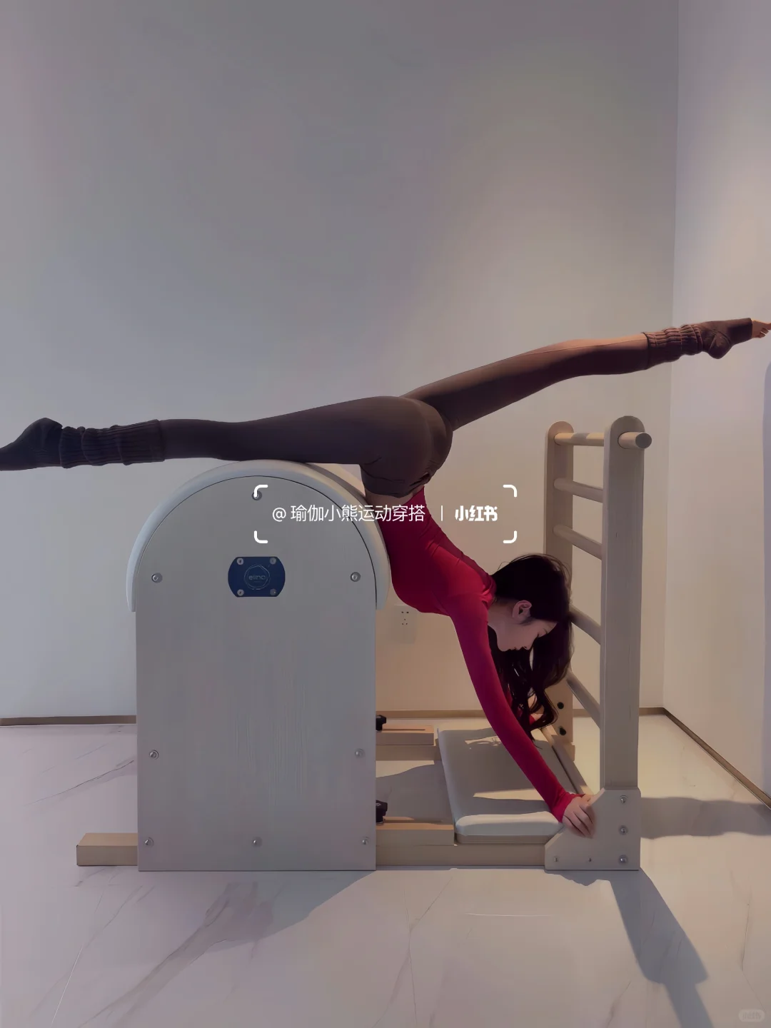 新年瑜伽穿野莓色，好运自然来！