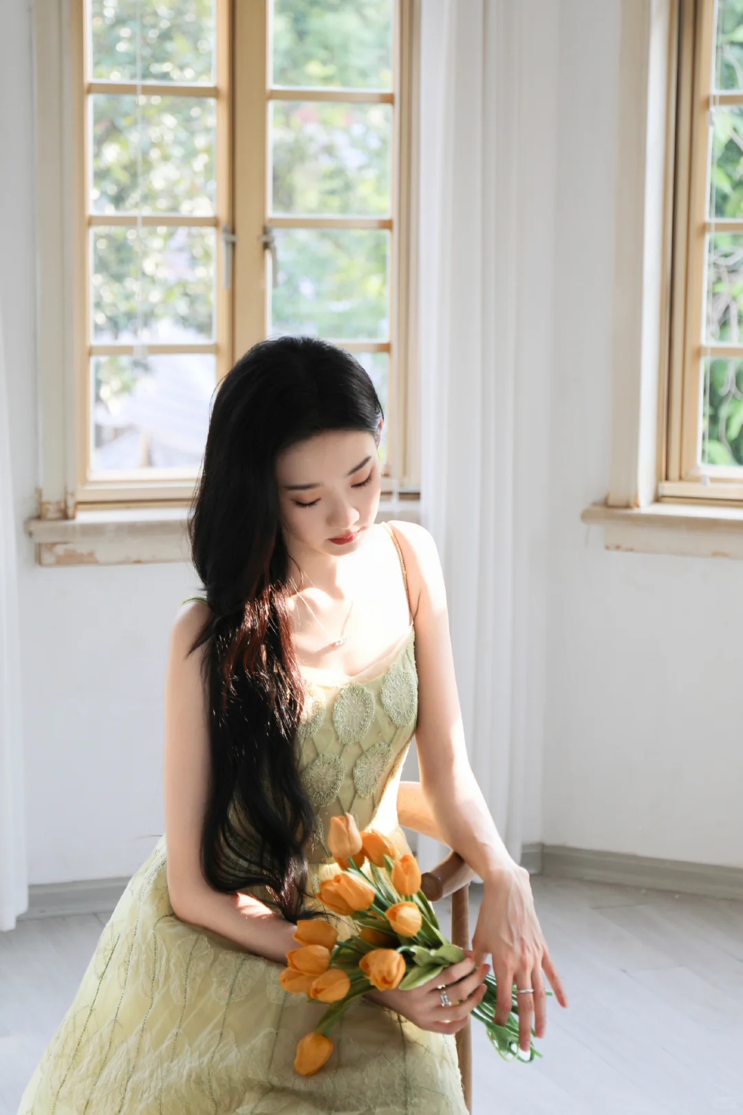 张艺凡轻纱倩影