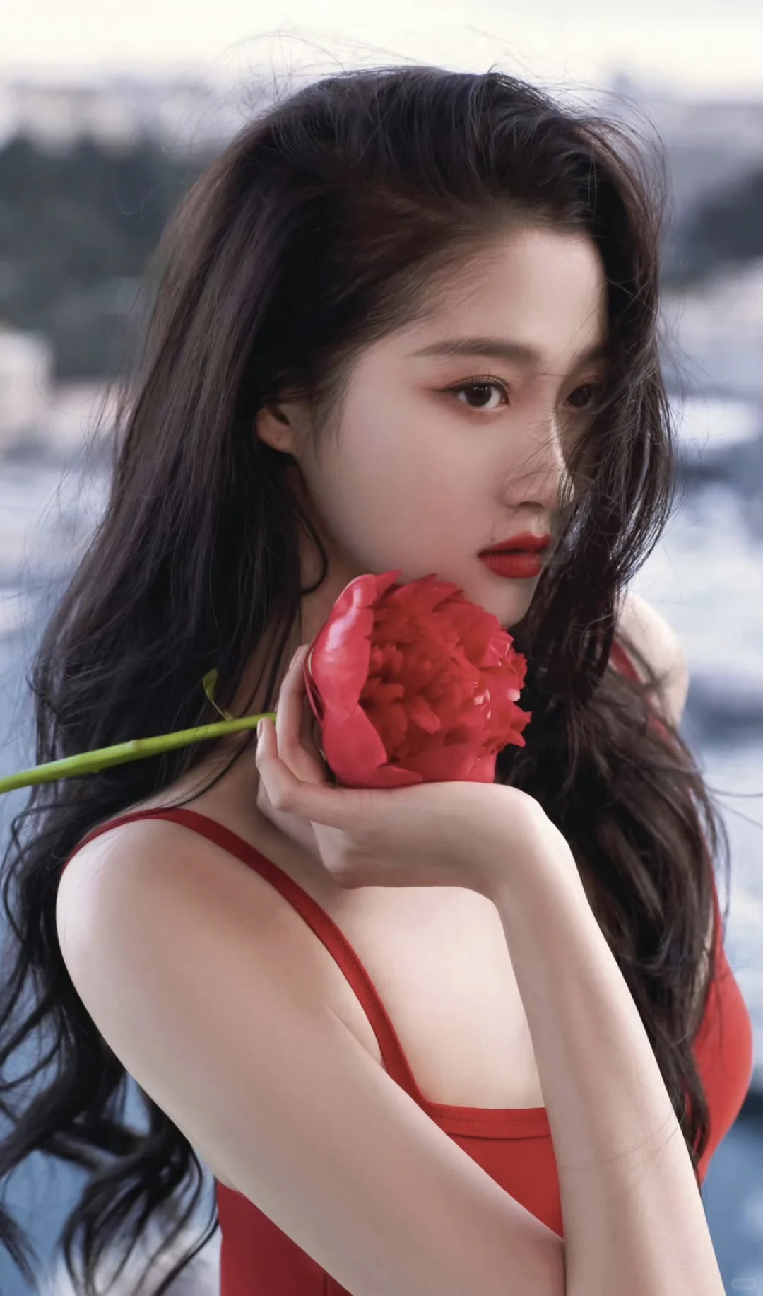 关晓彤-红裙可真是风情万种啊