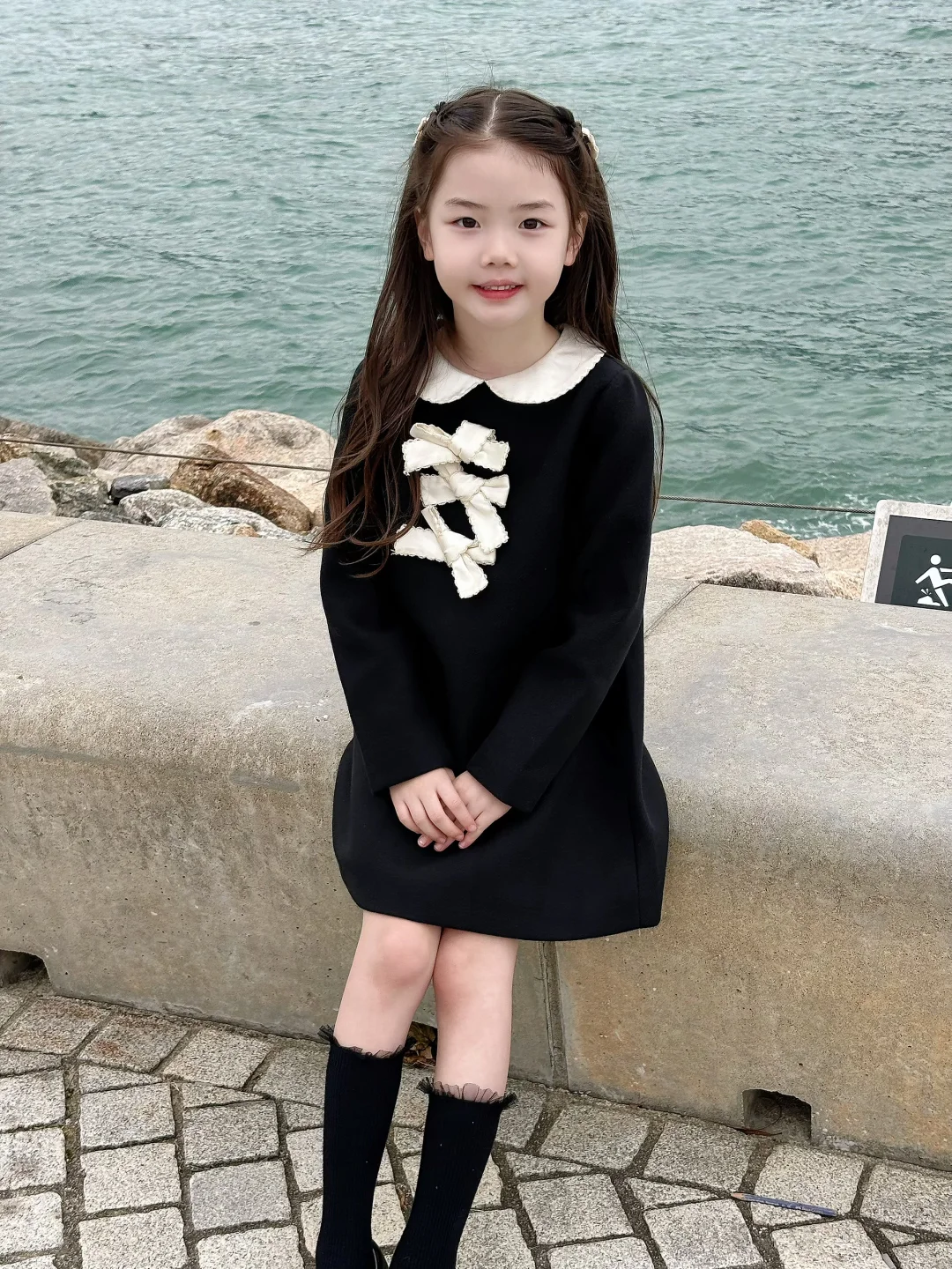 🇭🇰香港海边偶遇千金风女孩，太可爱了吧！