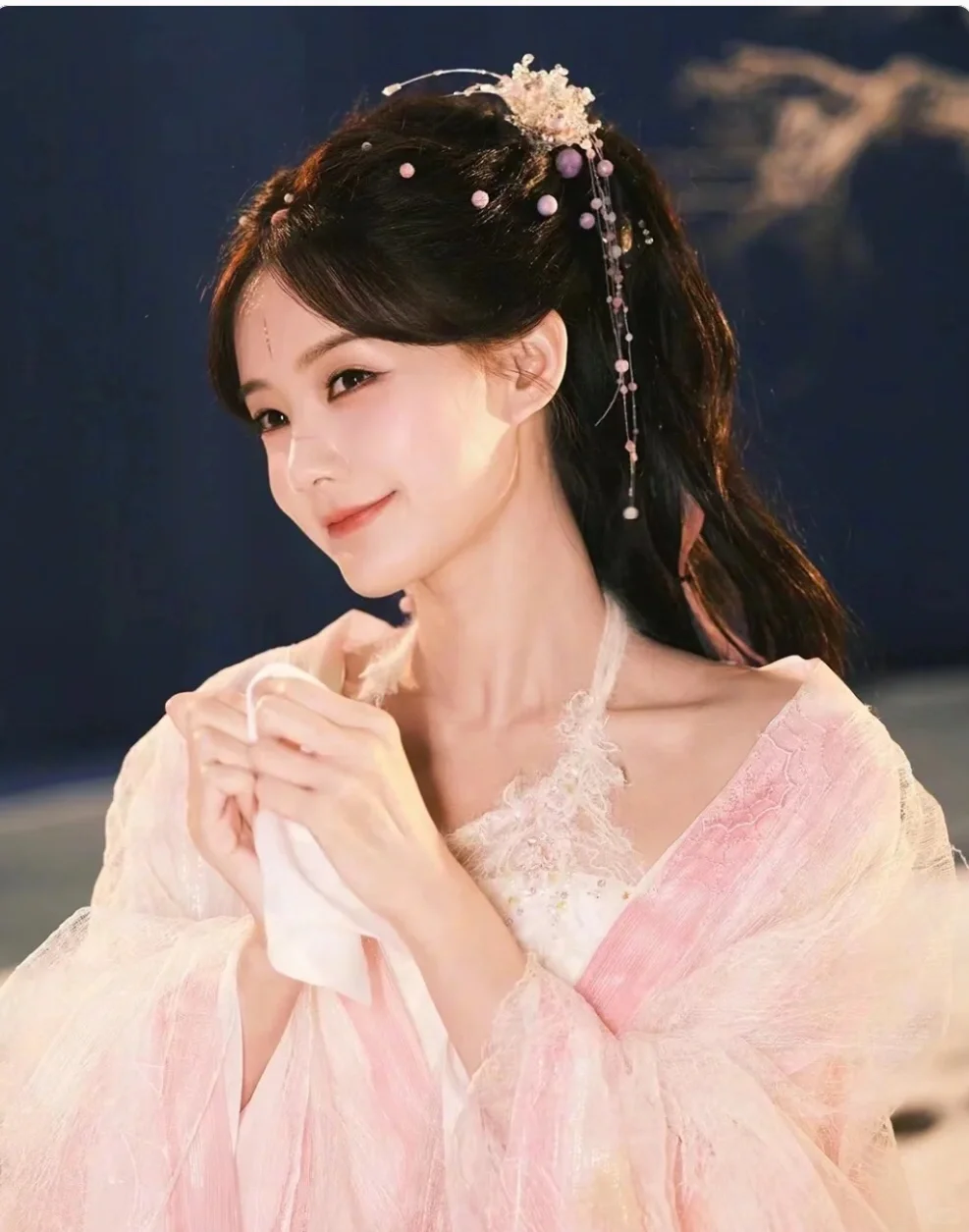 挑战发一百位女明星神图17(李一桐)