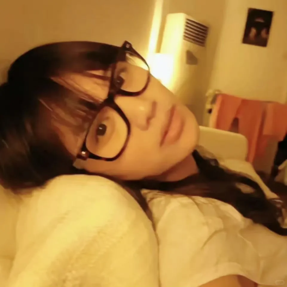 古早马思纯头像