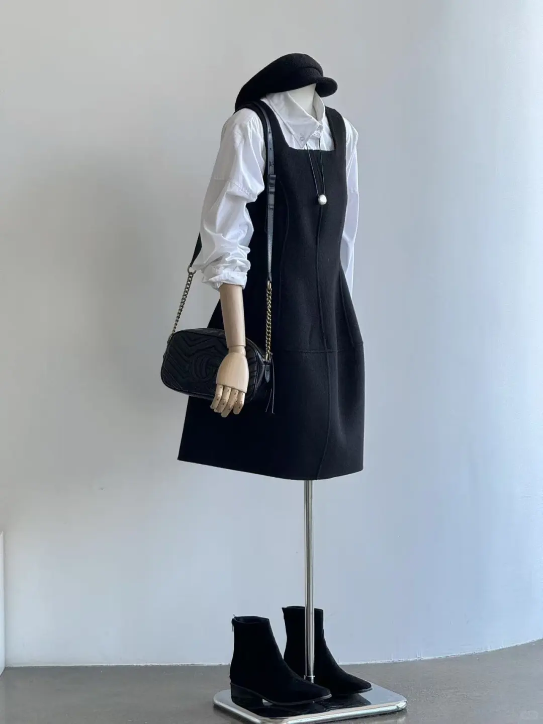 感谢收腰小黑裙🖤盘活了好多内搭