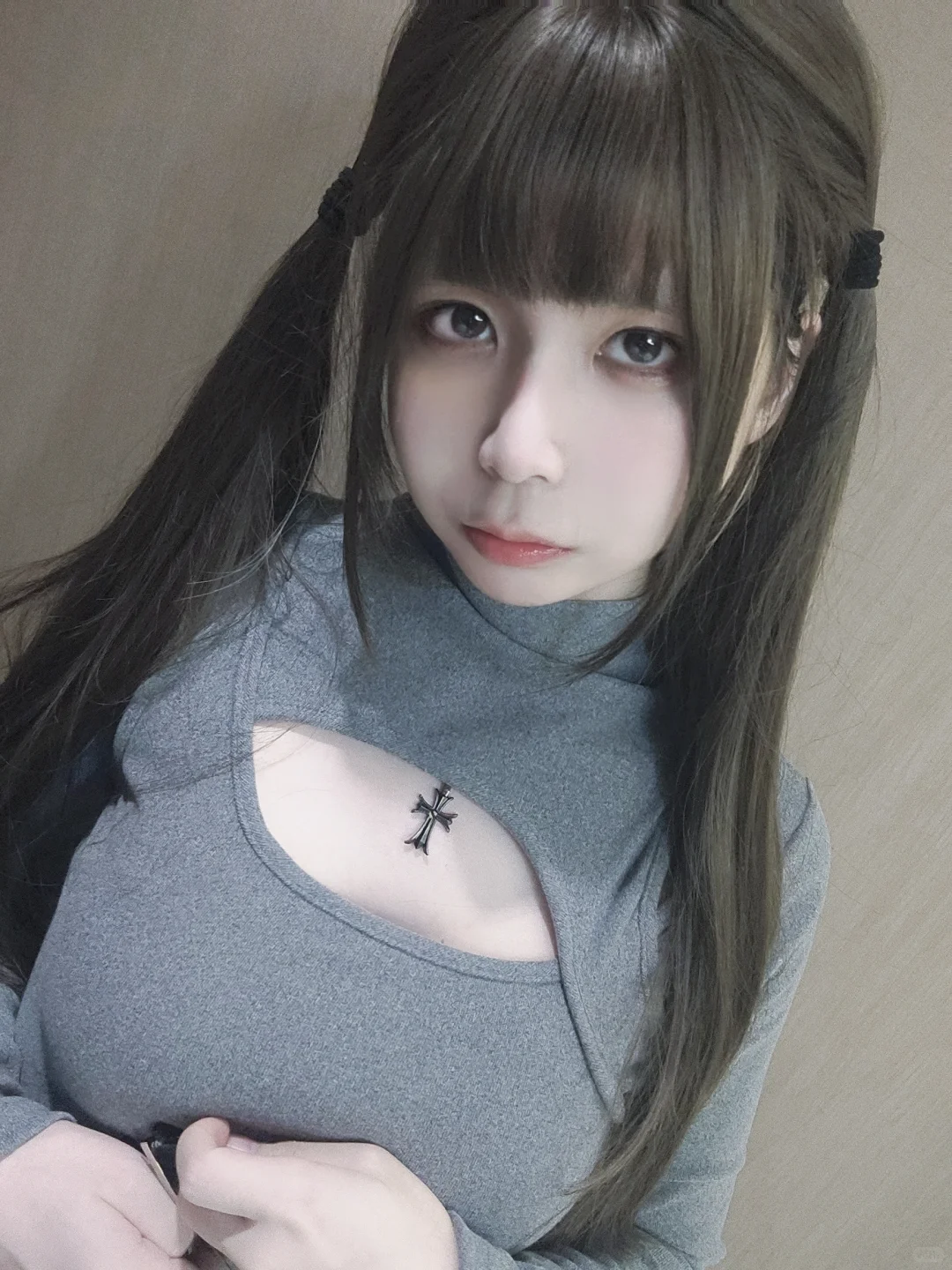 这次又是土土眼镜双马尾